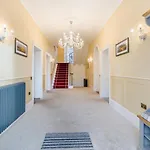 Holiday home 4 Bed In Oc-e34641 *